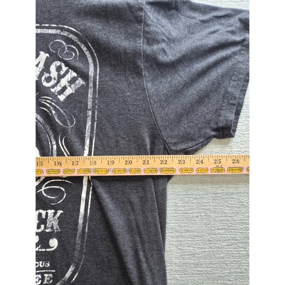 Johnny Cash Man In Black T Shirt Mens XL Gray Tennessee Three Graphic Crew Neck - Picture 4 of 5